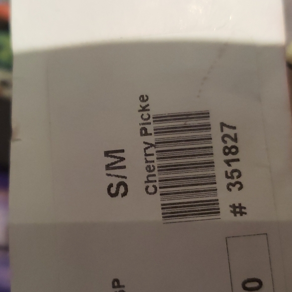 Exquisite Shahida Parides silk resort wear beaded dress - Picture 11 of 11